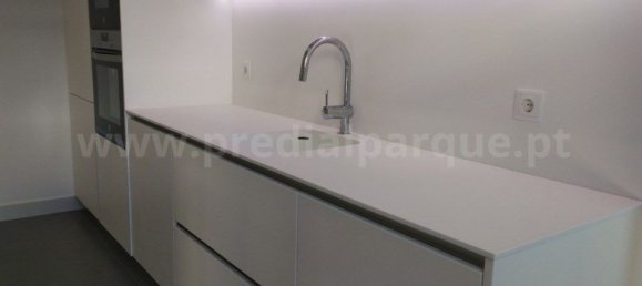 4 Schlafzimmer Wohnung in Porto, Portugal, Nr. 78898 18