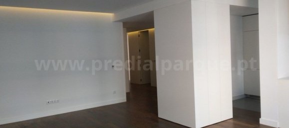 4 Schlafzimmer Wohnung in Porto, Portugal, Nr. 78898 6