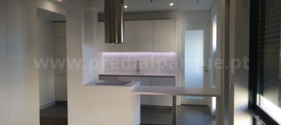 4 Schlafzimmer Wohnung in Porto, Portugal, Nr. 78898 15