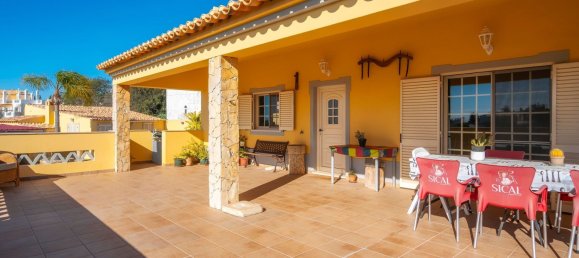 Casa de 3 dormitorios en Albufeira, Portugal No. 123755 3