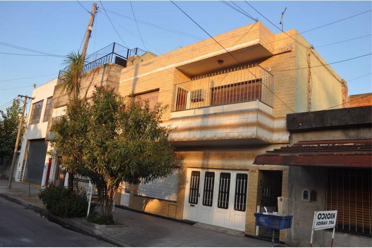 2 chambres Maison à Tres de Febrero, Argentina No. 88722