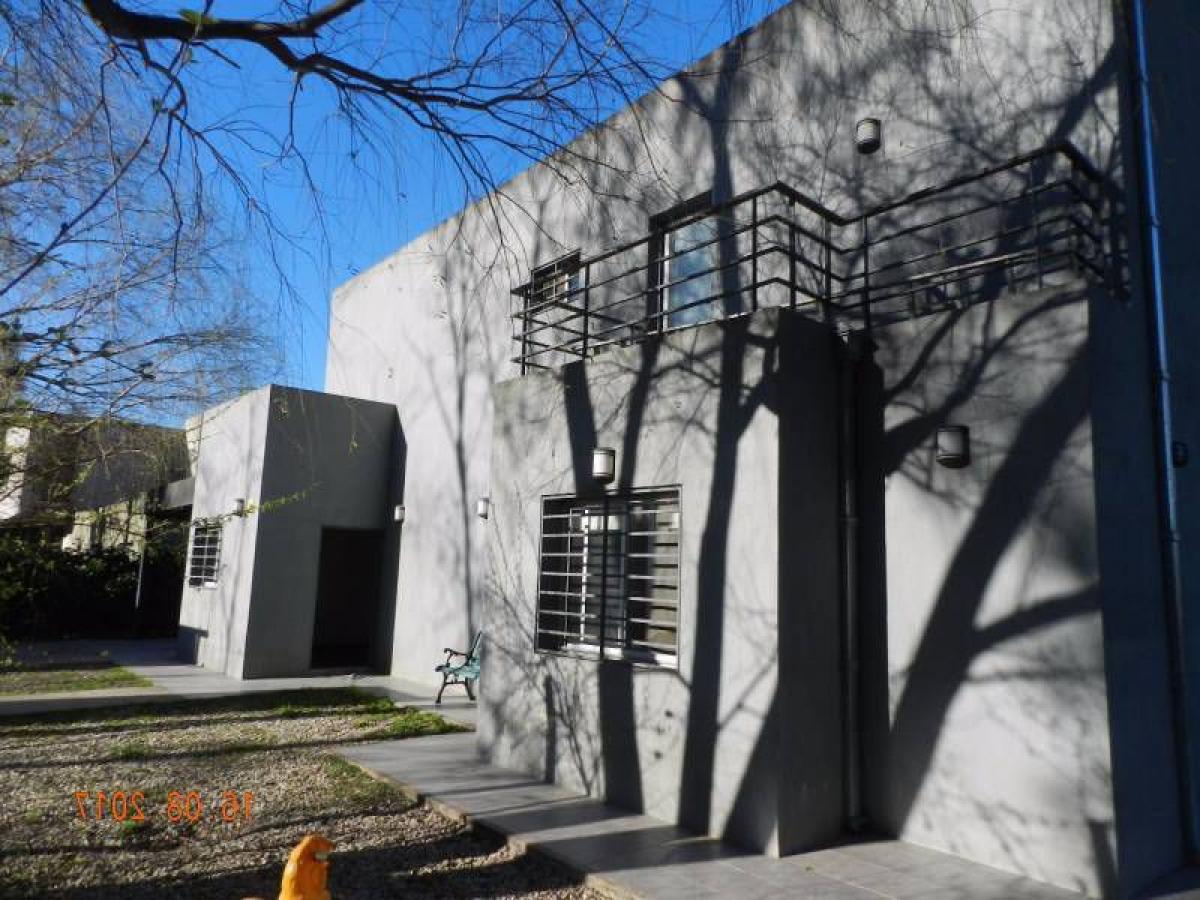 4 bedrooms House in Escobar, Argentina No. 83777