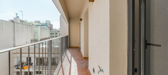 Apartamento de 3 dormitorios en Eixample, Spain No. 83965 19