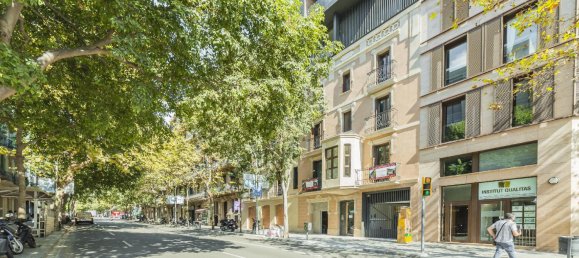 Apartamento de 3 dormitorios en Eixample, Spain No. 83965 25