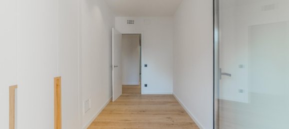 Apartamento de 3 dormitorios en Eixample, Spain No. 83965 14