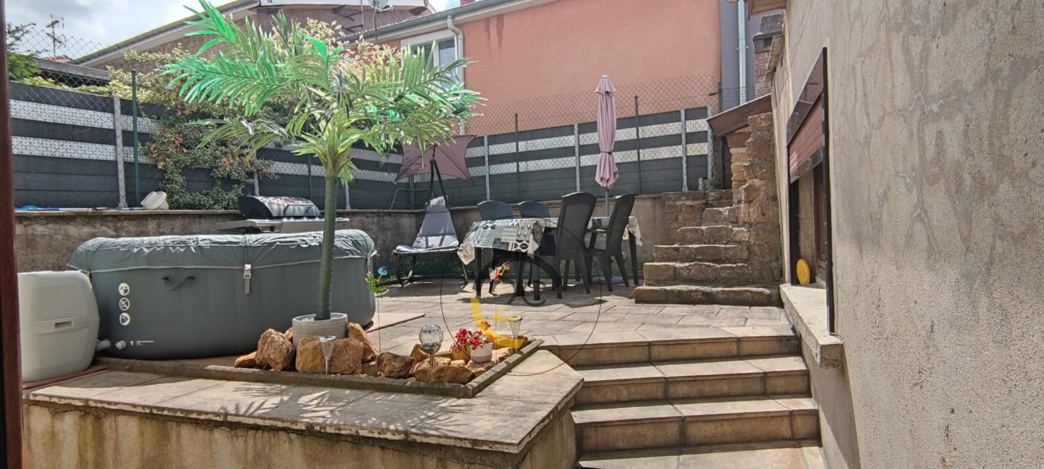 3 Schlafzimmer Haus in Cosnes-et-Romain, France, Nr. 67441