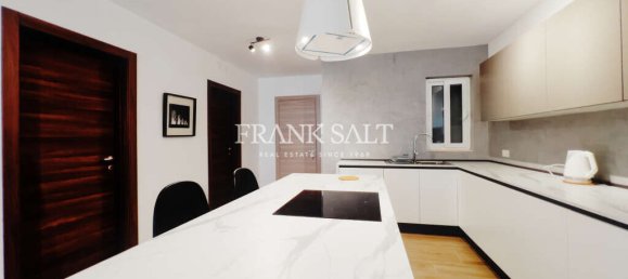 Квартира с 3 спальнями в Сент-Джулианс, Мальта № 10898 6