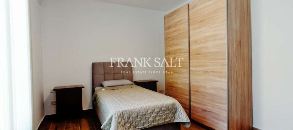 Квартира с 3 спальнями в Сент-Джулианс, Мальта № 10898 26