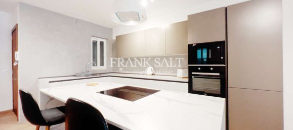 Квартира с 3 спальнями в Сент-Джулианс, Мальта № 10898 4