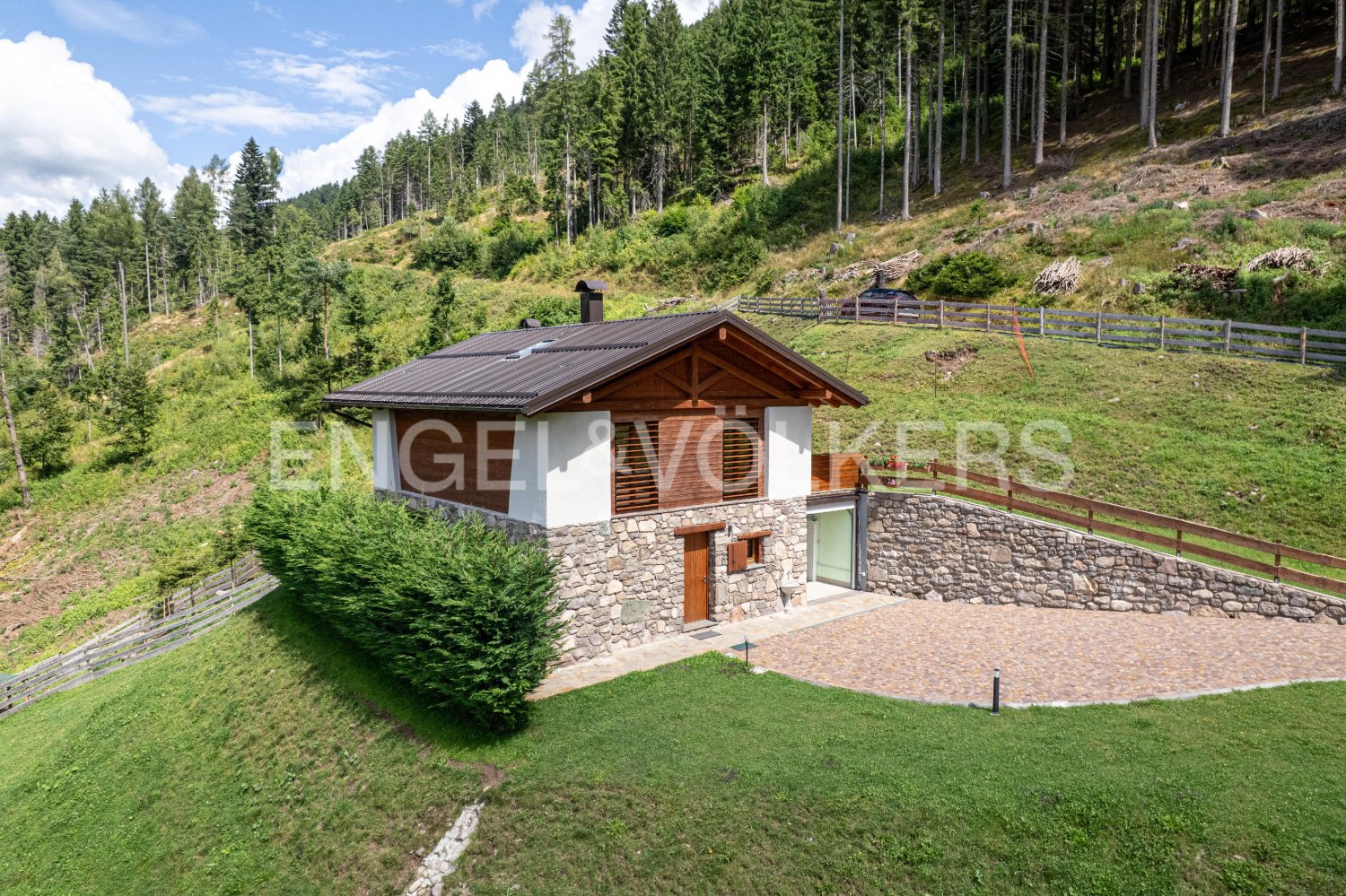 3 bedrooms House in Bedollo, Italy No. 281467