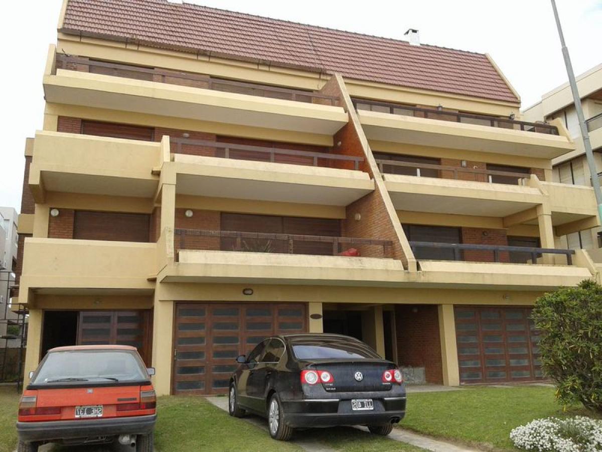 2 bedrooms Apartment in Mar del Plata, Argentina No. 73363