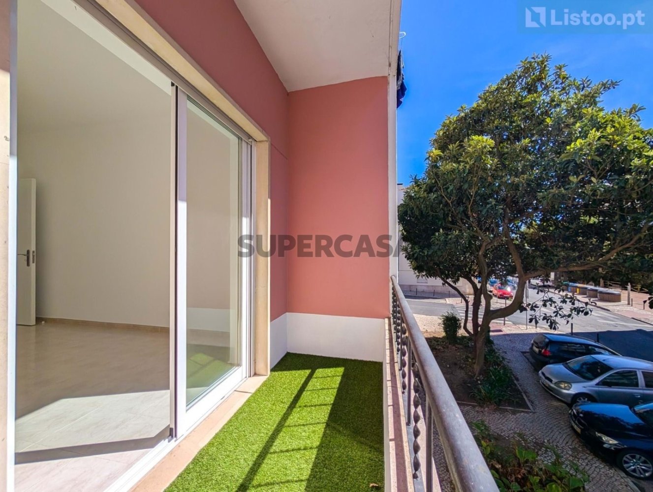 2 bedrooms Apartment in Rio de Mouro, Portugal No. 352987