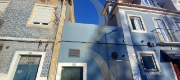 208m² Building in Lisbon, Portugal No. 102629 3