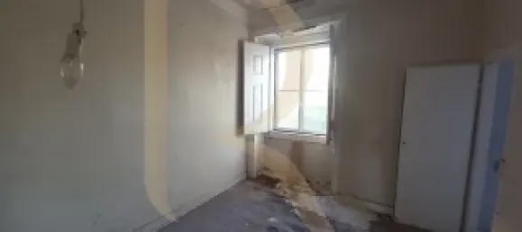 208m² Building in Lisbon, Portugal No. 102629 22