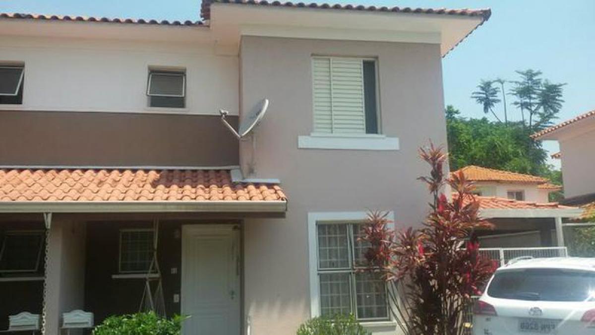 Casa de 3 dormitorios en Sao Paulo, Brazil No. 534766