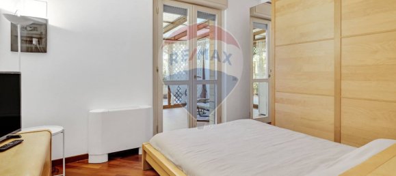 1 bedroom Apartment in Milan, Italy No. 270489 7