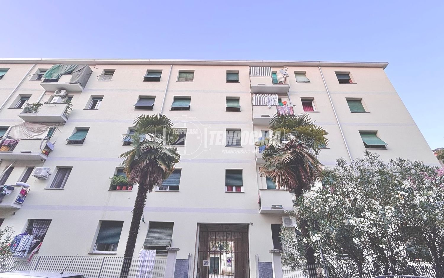 2 غرف نوم شقة في Paderno Dugnano, Italy رقم 318501