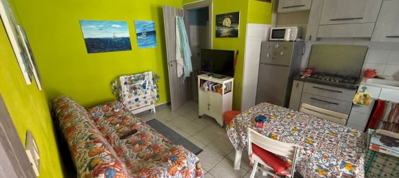 2 bedrooms Apartment in Piombino, Italy No. 372245 7