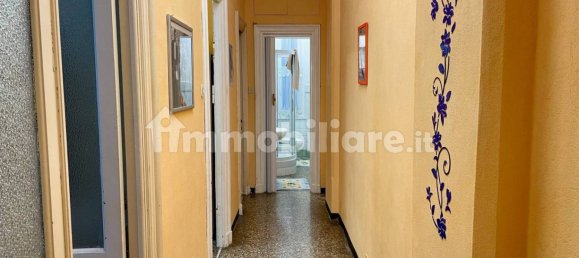 2 bedrooms Apartment in Genoa, Italy No. 36210 7