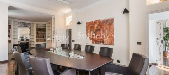 4 bedrooms Villa in Rome, Italy No. 85333 10