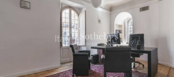 4 bedrooms Villa in Rome, Italy No. 85333 15