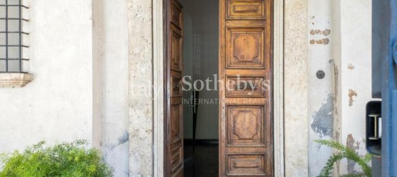 4 bedrooms Villa in Rome, Italy No. 85333 2