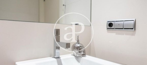 3 bedrooms Penthouse in Sant Marti, Spain No. 19239 17