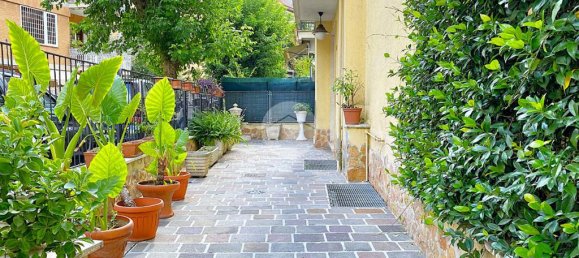 Apartamento de 2 dormitorios en Rome, Italy No. 310091 4