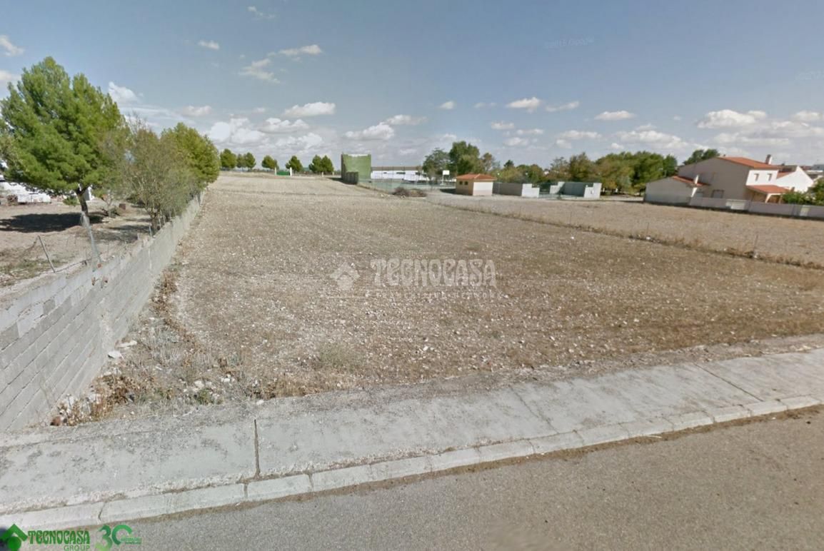 2042m² Land in Cuenca, Spain No. 250521