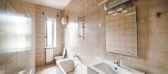 3 rooms Apartment in Rome, Italy No. 190568 29