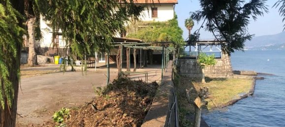 500m² Commercial property in Ghiffa, Italy No. 322728 2