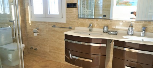 3 غرف نوم فيلا في Torre del Mar, Spain رقم 54137 29