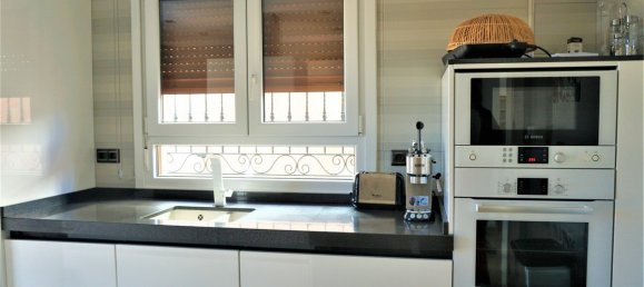 3 غرف نوم فيلا في Torre del Mar, Spain رقم 54137 4