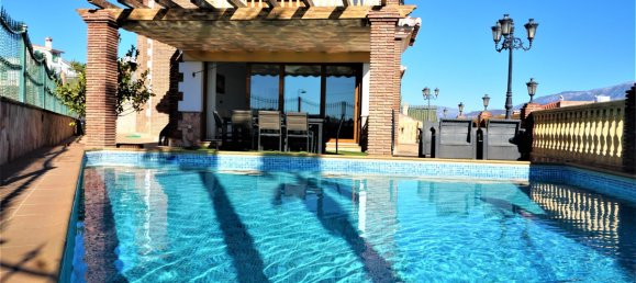 3 غرف نوم فيلا في Torre del Mar, Spain رقم 54137 51