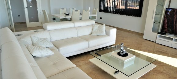 3 غرف نوم فيلا في Torre del Mar, Spain رقم 54137 54