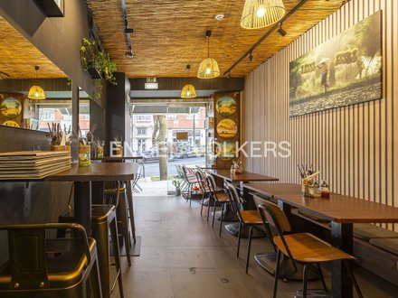 3 bedrooms Apartment in Lisbon, Portugal No. 15205