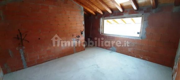 2 bedrooms House in Zogno, Italy No. 69829 2