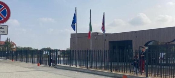 30 rooms Land in San Carlo Canavese, Italy No. 17610 9