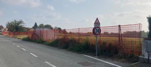 30 rooms Land in San Carlo Canavese, Italy No. 17610 15