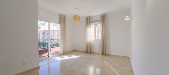 3 Schlafzimmer Wohnung in Fuengirola, Spain, Nr. 185039 4