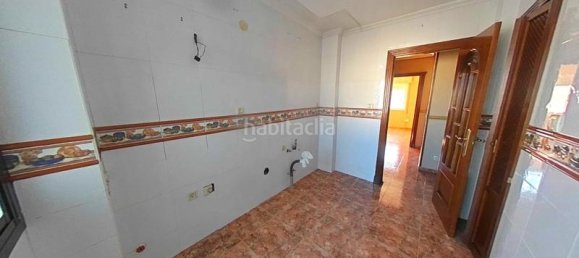 4 Schlafzimmer Wohnung in Torredonjimeno, Spain, Nr. 167407 5