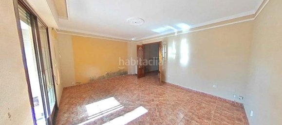 4 Schlafzimmer Wohnung in Torredonjimeno, Spain, Nr. 167407 2