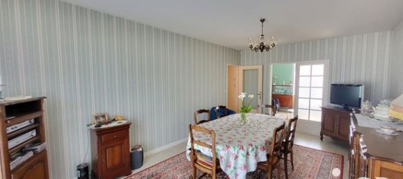 Дом с 4 спальнями в Жуэ-ле-Тур, Франция № 314068 2