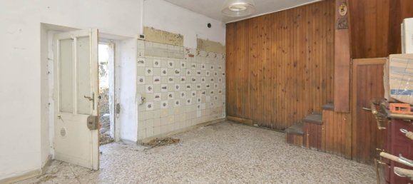 6 rooms House in Barge, Italy No. 106365 31