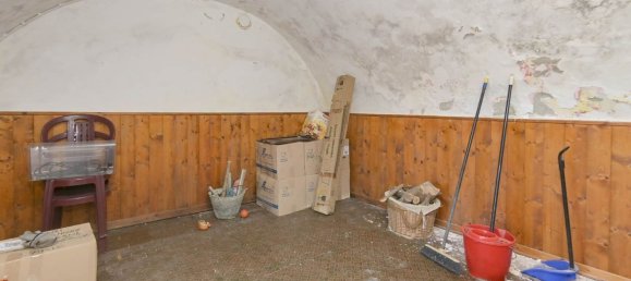 6 rooms House in Barge, Italy No. 106365 26