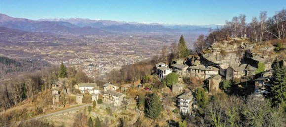 6 rooms House in Barge, Italy No. 106365 3