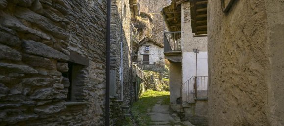 6 rooms House in Barge, Italy No. 106365 19