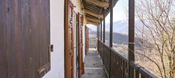 6 rooms House in Barge, Italy No. 106365 9