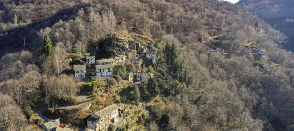 6 rooms House in Barge, Italy No. 106365 2