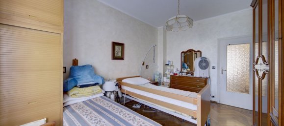 2 bedrooms Apartment in Turin, Italy No. 333488 11